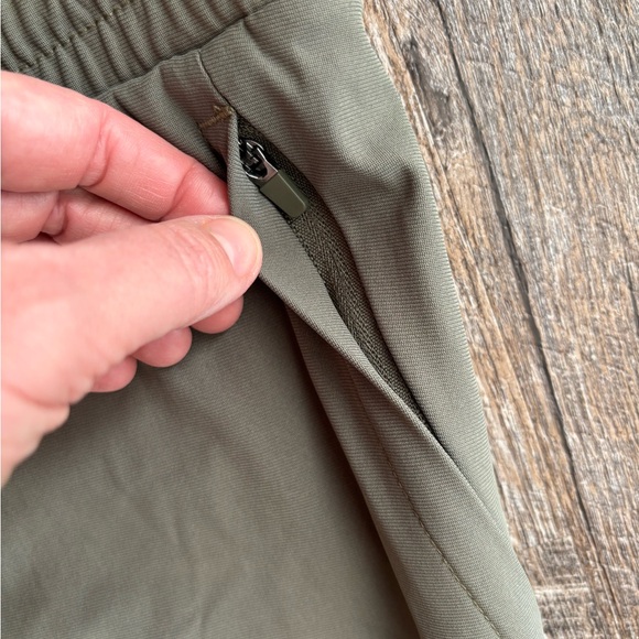 New! Men’s 360 All in Motion Green Joggers -L - Picture 5 of 7